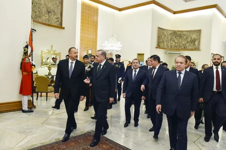 President Ilham Aliyev attended dinner party hosted by Pakistani head of state