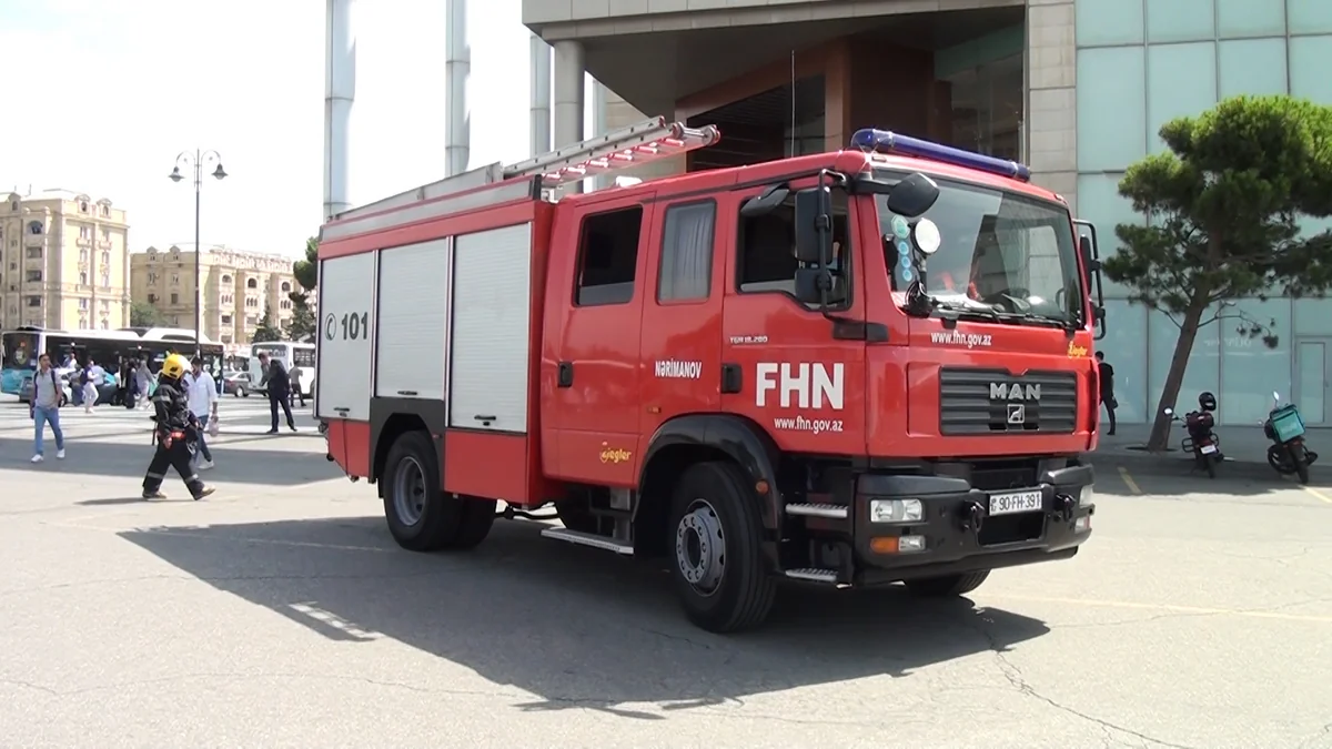 FHN “Gənclik Mall” ticarət mərkəzində təlim keçirib