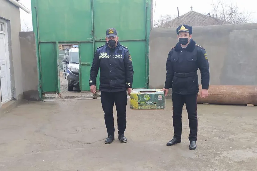   Goranboyda polislər şəhid ailələrinə bayram sovqatı paylayıb