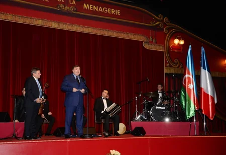 Parisdə Azərbaycan və Fransa güləşçilərinin yoldaşlıq görüşü keçirilib