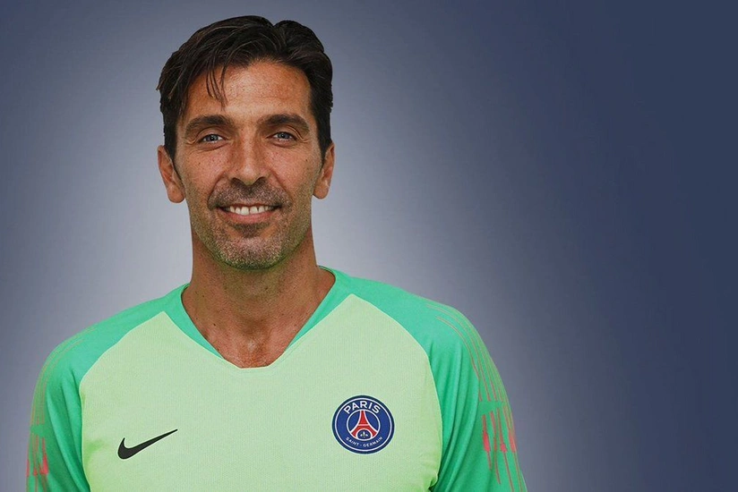 PSJ Buffon ilə müqavilə imzalayıb - VİDEO