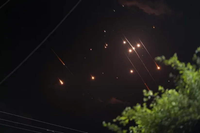 Израиль наносит удары по Тегерану и другим иранским районам