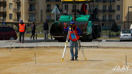 Bakının Süleyman Vəzirov küçəsinin bir hissəsi yenidən qurulur