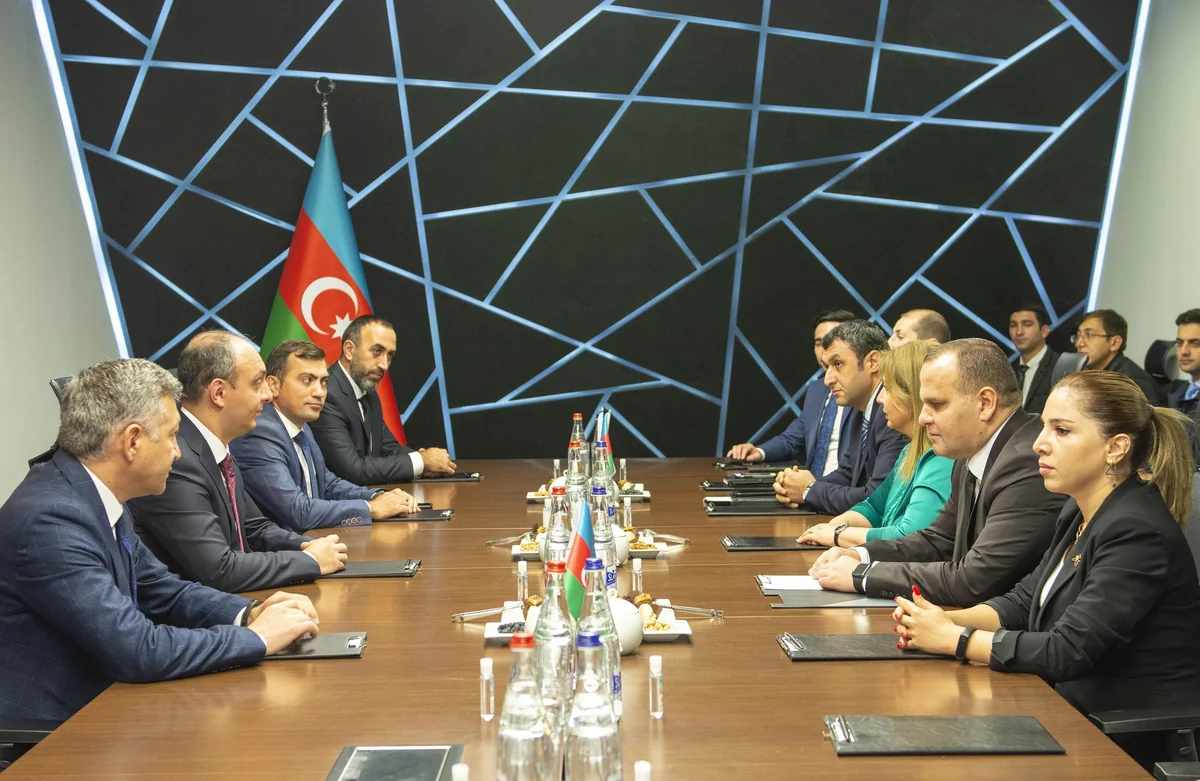 BNA “Azersky” peykinin təsvirlərindən istifadə edəcək