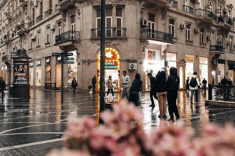 Bəzi rayonlarda şimşək çaxıb, leysan yağıb, külək güclənib - FAKTİKİ HAVA