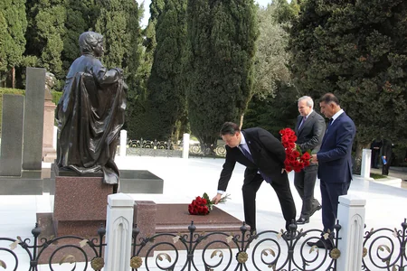 Muxtar Babayev Ümumdünya Meteorologiya Təşkilatı ilə memorandum imzalayıb