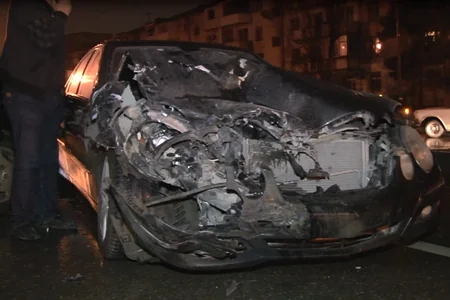 Bakıda sərxoş sürücü qəza törədib - FOTO