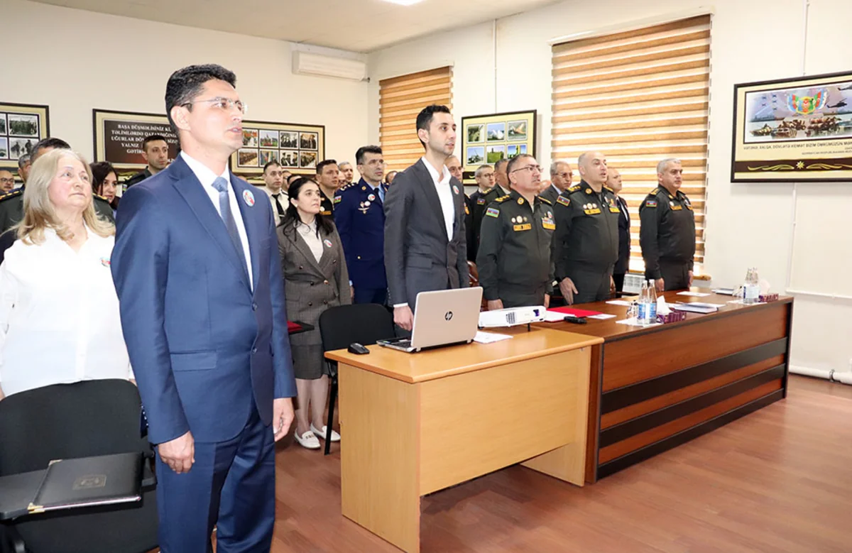 Milli Müdafiə Universitetində Heydər Əliyevin 100 illik yubileyinə həsr olunmuş tədbir keçirilib