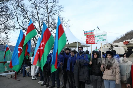 Protesters standing their ground although Khankandi-Lachin road is open