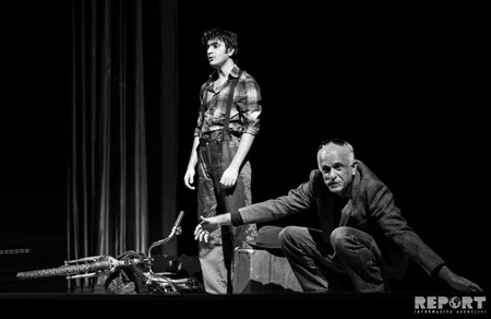 Fuad Poladovun “Azdrama”da sonuncu çıxışı - XATİRƏ FOTOREPORTAJI