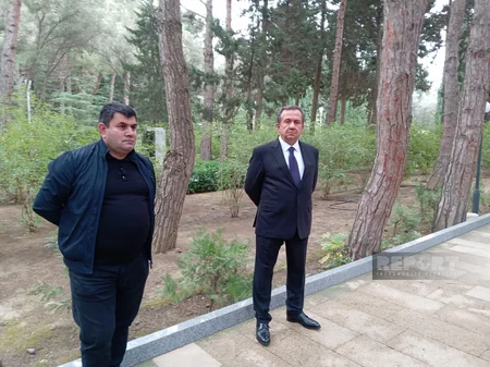 Bakıda Qarakənd faciəsi qurbanlarının məzarları ziyarət olunub