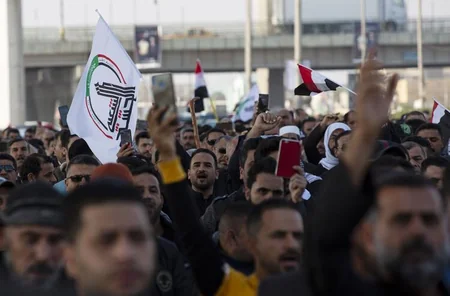 В Тегеране прощаются с генералом Сулеймани, совершен Джаназа-намаз - ФОТО
