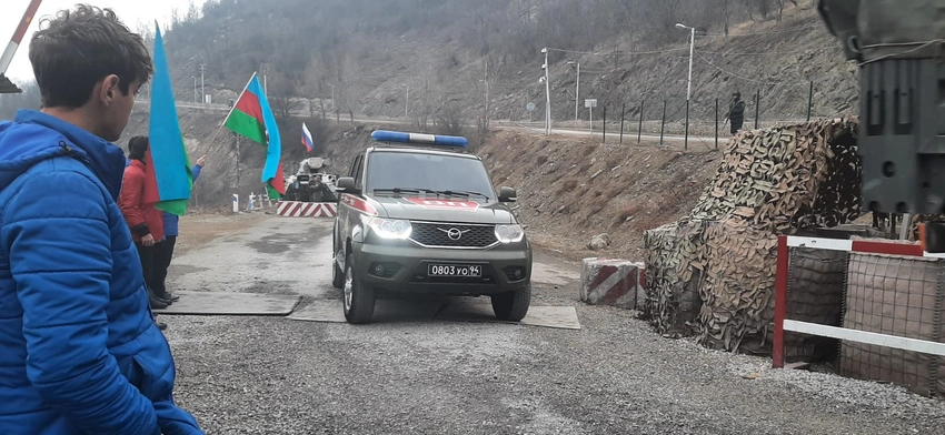 Xankəndi-Laçın yolunda sülhməramlıların 73 avtomobili maneəsiz keçid edib - YENİLƏNİB-4