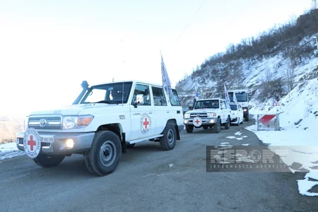 По дороге Ханкенди-Лачын автомобили МККК беспрепятственно проехали в обоих направлениях