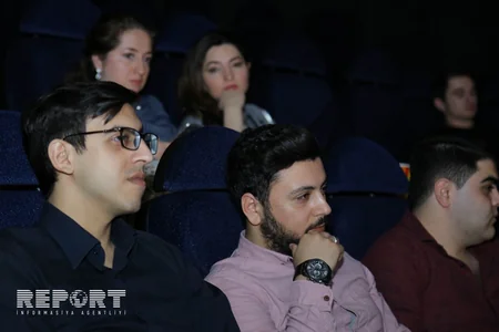 В CinemaPlus прошёл показ фильма Kafalar karışıq