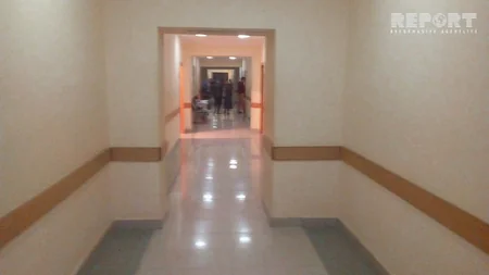 Şamaxıda maşın yoldan çıxaraq aşıb, 1 nəfər ağır xəsarət alıb - FOTO