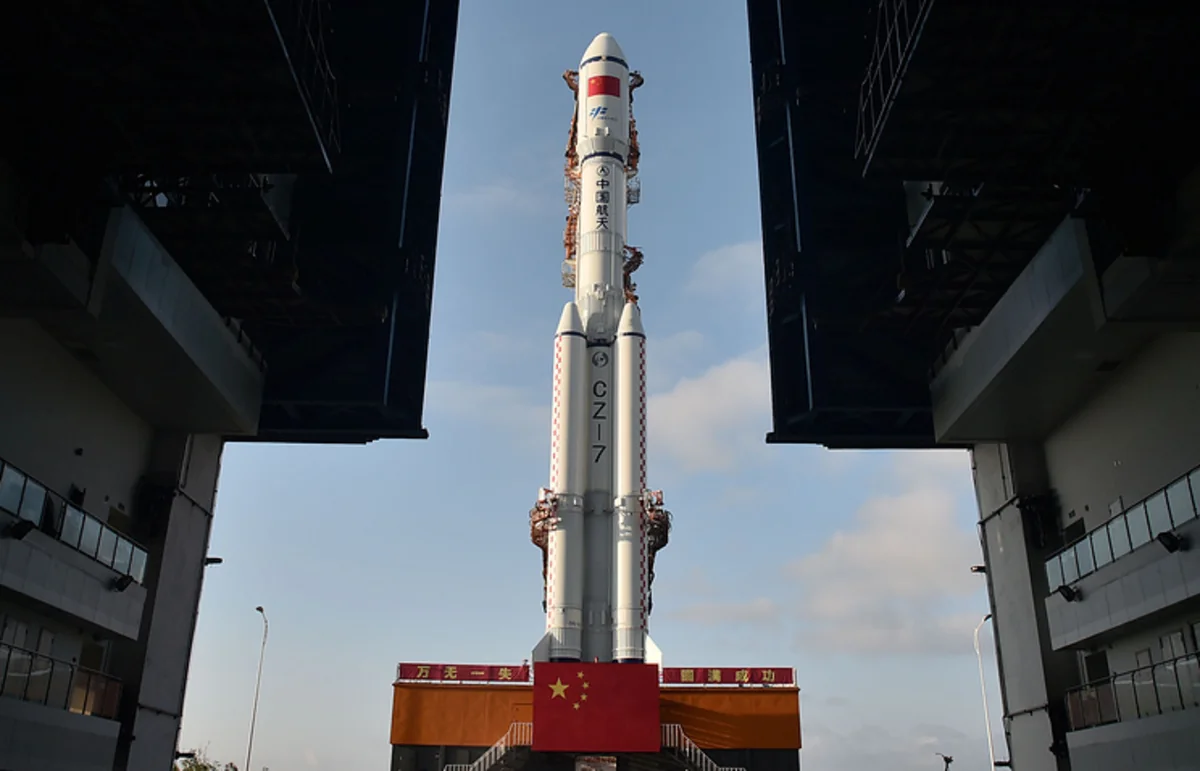 Çin raketi eksperimental rabitə peykini orbitə çıxarıb