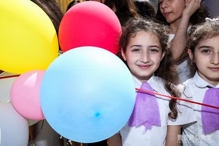 Bakıda məzunların “Son Zəng” həyəcanı - FOTOREPORTAJ - VİDEO