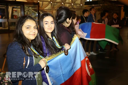 Azərbaycan məktəblilərinin robotları InfoMatrix beynəlxalq müsabiqəsində qızıl medal qazanıb - FOTO - VİDEO - YENİLƏNİB