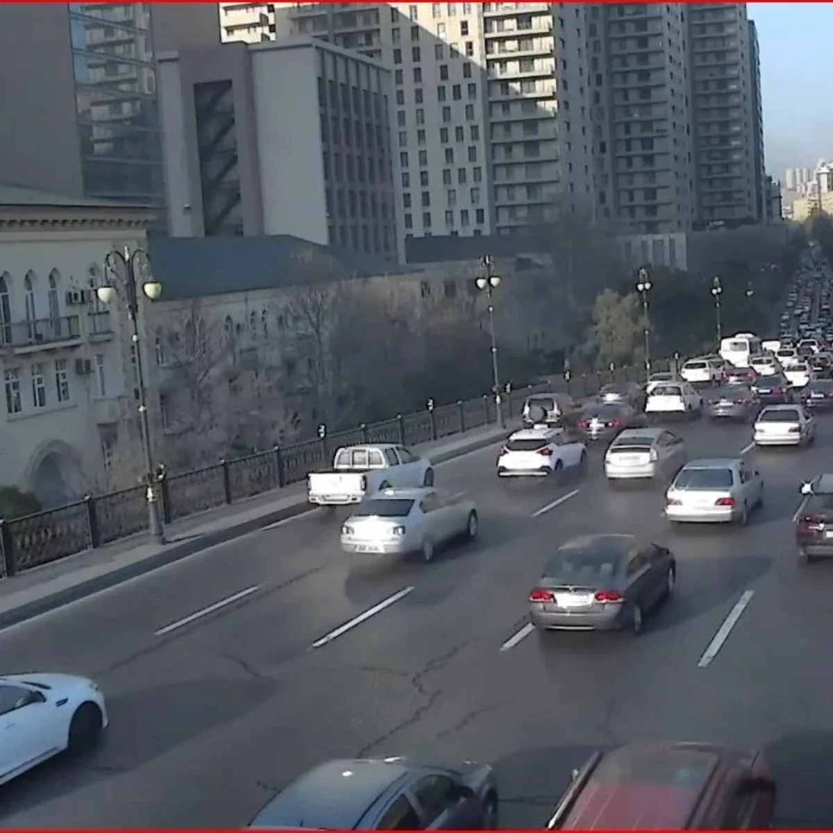 Bakının bir sıra yollarında tıxac var - SİYAHI