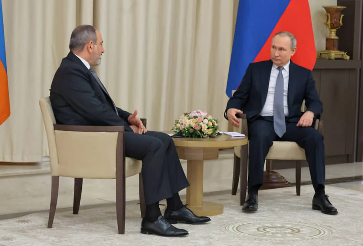 Kreml: “Putin və Paşinyan Qarabağdakı vəziyyəti ətraflı müzakirə ediblər”