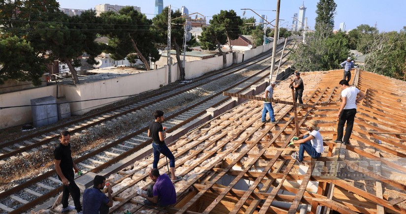 Bakıda dəmiryol mühafizə zonasında qanunsuz tikililərlə bağlı cinayət işi açılıb