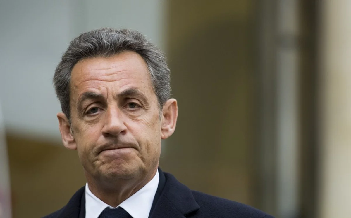 Экс-президента Франции насильно доставят в суд