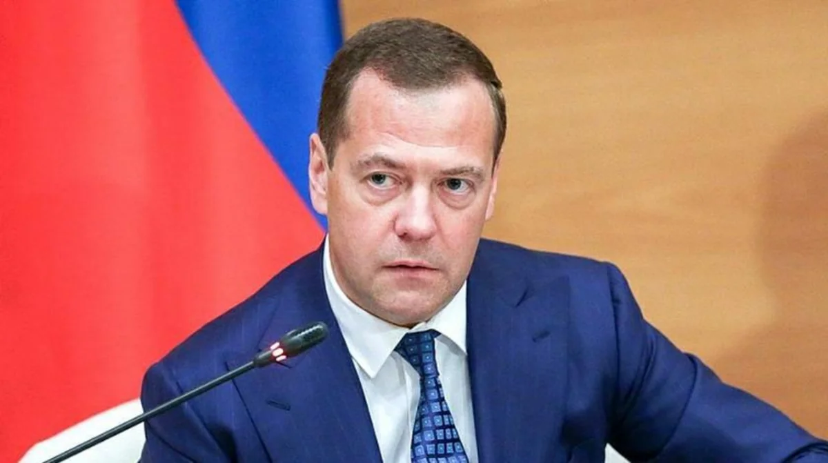 Российский бизнес попросил Медведева ослабить валютный контроль