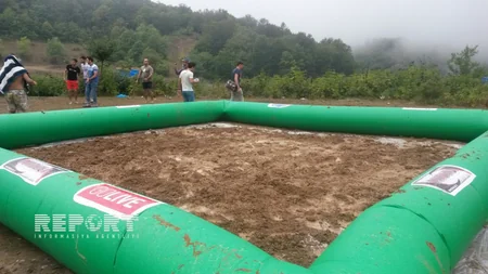 ​Azərbaycanda palçıq festivalı keçirilib - FOTO