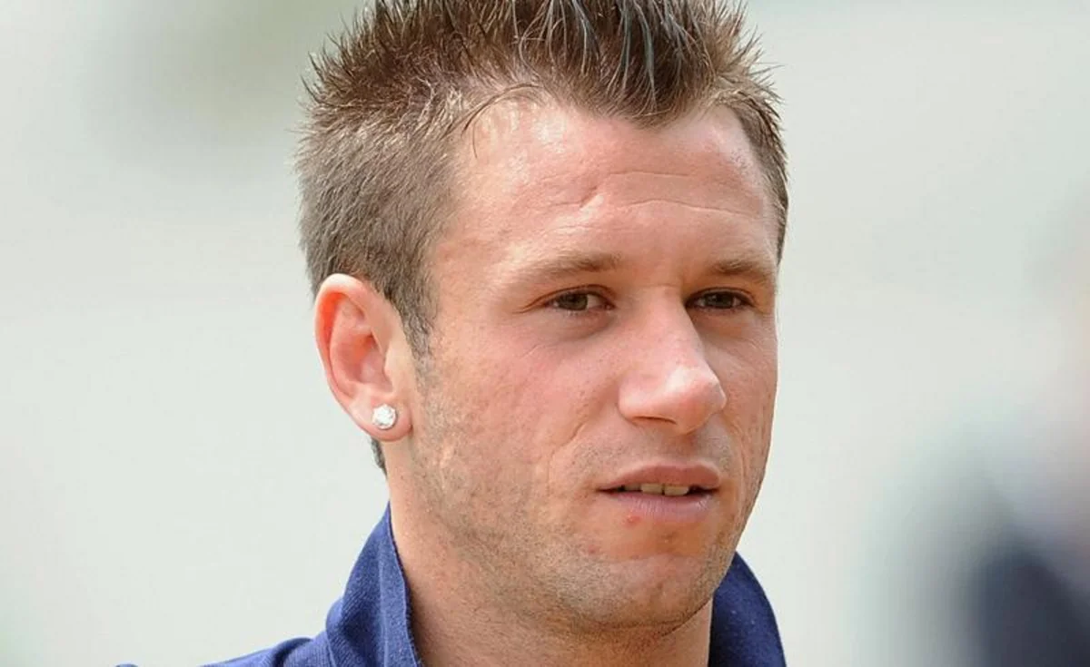 Экс-нападающий сборной Италии госпитализирован из-за коронавируса