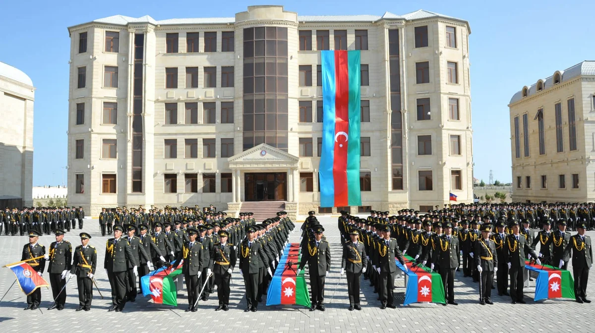 Daxili Qoşunların iki hərbi qulluqçusuna general-mayor rütbəsi verilib