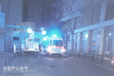 Bakıda 6-cı mərtəbədən yıxılan qadın sağ qalıb - FOTO - VİDEO - YENİLƏNİB