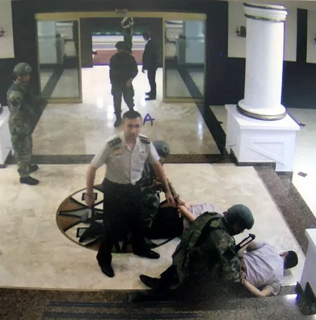 Türkiyədə dövlət çevrilişinə cəhdlə bağlı yeni fotoşəkillər üzə çıxıb