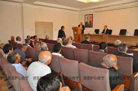 Biləsuvarda taxıl biçinində yanğın təhlükəsizliyinin təmini ilə bağlı müşavirə keçirilib