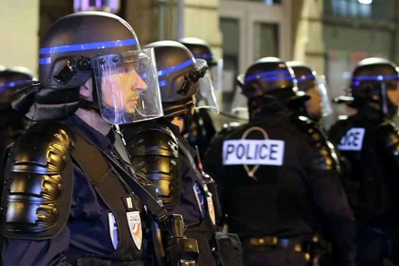 Порядка 60 заключенных подожгли один из самых крупных СИЗО во Франции