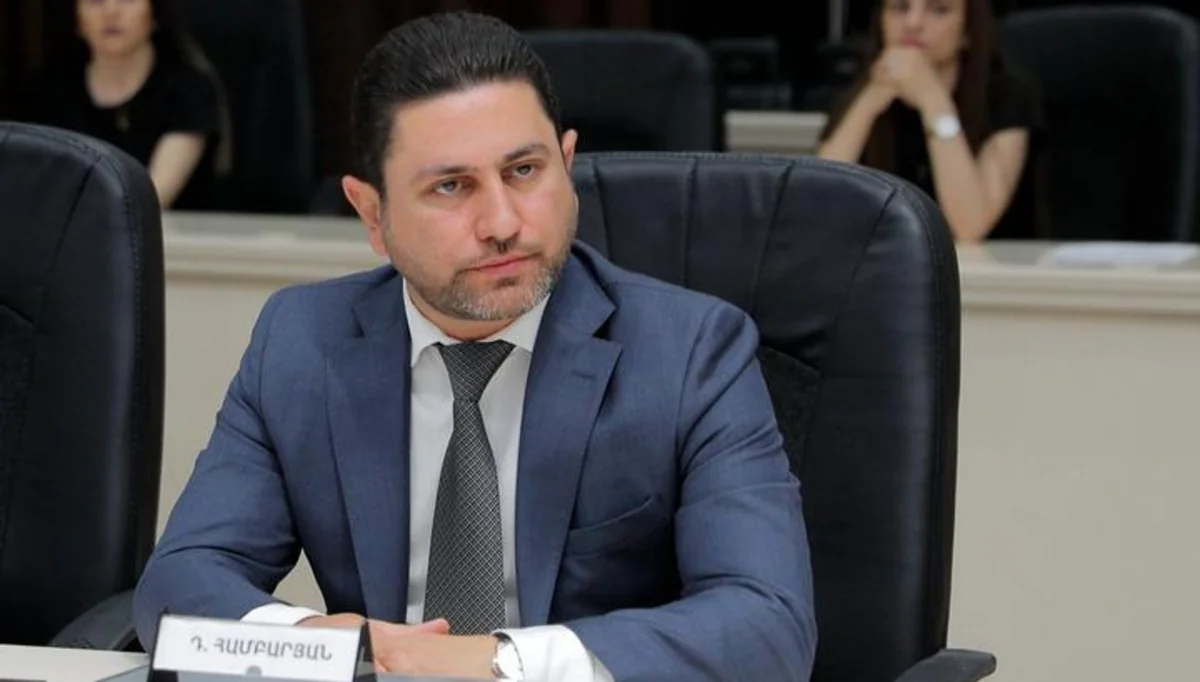 Ermənistanda nazir müavininin qanunsuz əməli aşkarlanıb
