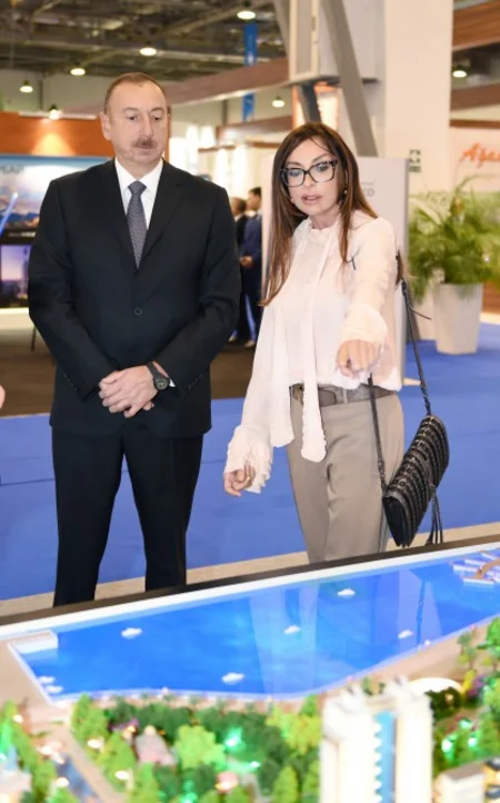 President Ilham Aliyev visits International Real Estate and Investment Exhibition