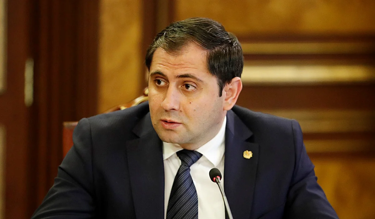 Armenian minister of defense leaves for Kazakhstan