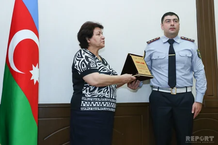 Xidmətdə fərqlənən yol polisləri mükafatlandırılıb - SİYAHI