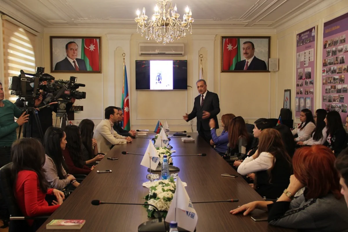 Bilik Fondunda “İmzalı görüş” keçirilib