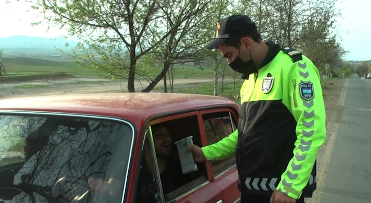Gəncədə yol polisi avtoxuliqanlara qarşı reyd keçirdi