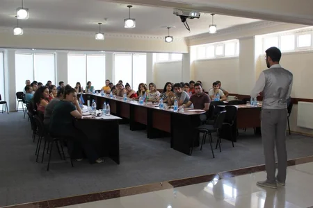 Bakcell organizes one more workshop on introduction to mobile communications