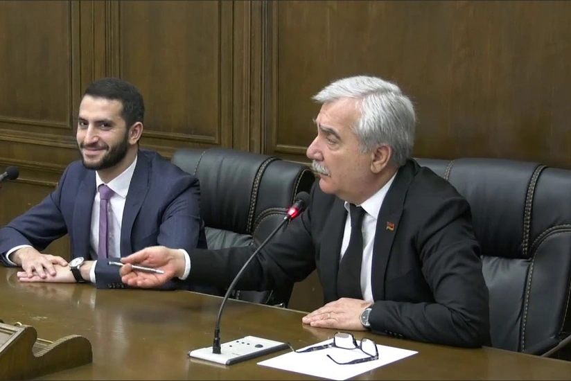 Andranik Koçaryan: Ermənistanın ordusu yoxdur, onlar silahlı şəxslərdir