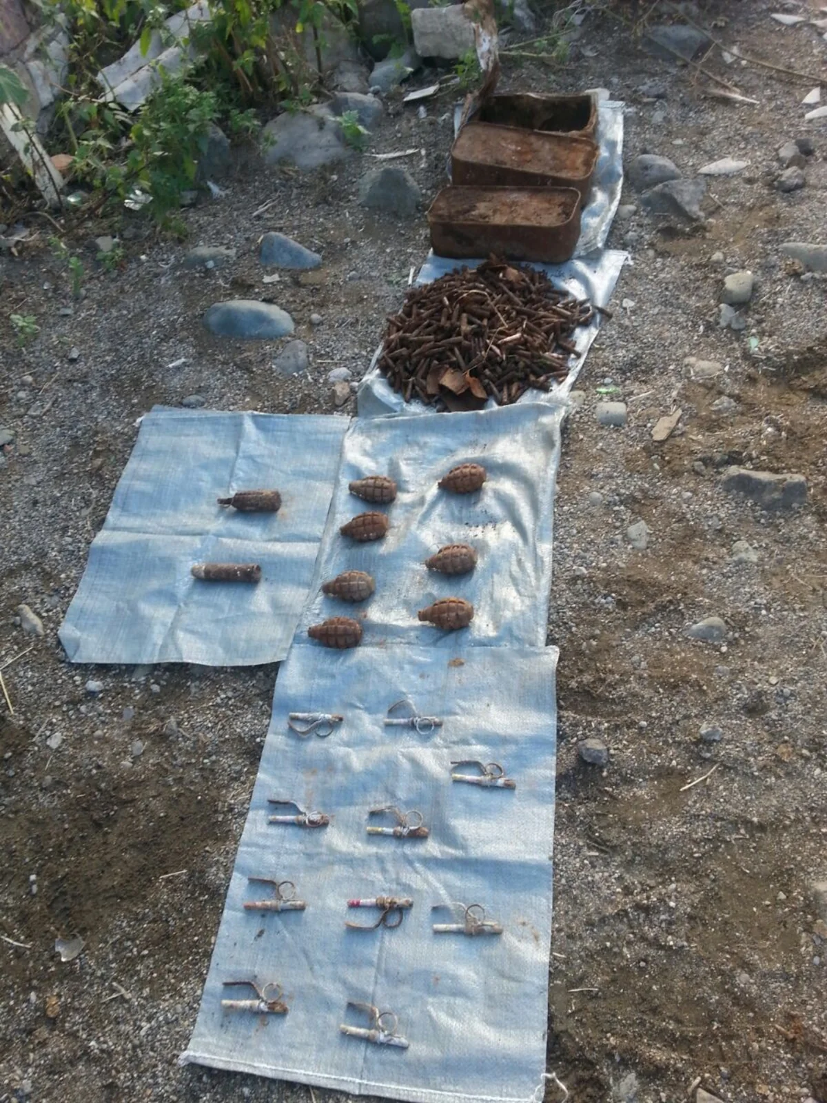 ​Cəbhəyanı bölgələrdə 1 859 ədəd partlamamış hərbi sursat aşkar edilib