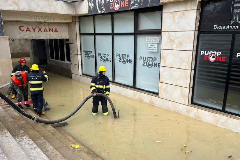 Azərsu: Bakıda magistral su kəmərindəki qəza aradan qaldırılıb - VİDEO - YENİLƏNİB-5