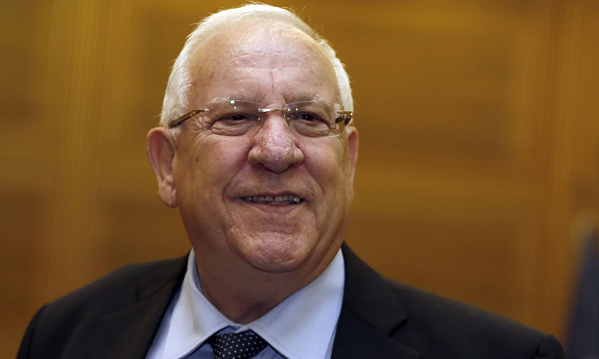 İsrail prezidenti: Azanın səsgücləndiricilərlə verilməsinin qadağan edilməsinə qarşıyam