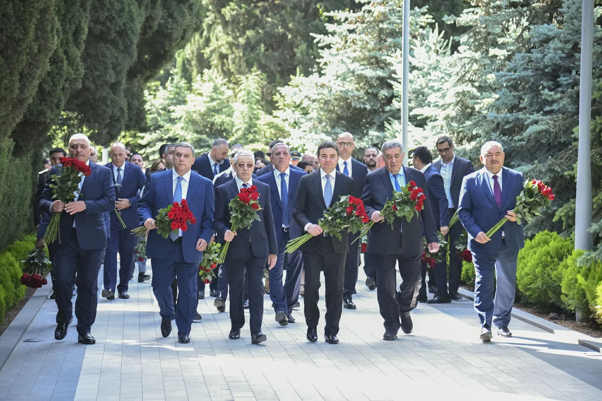 AZAL staff visits Alley of Honor