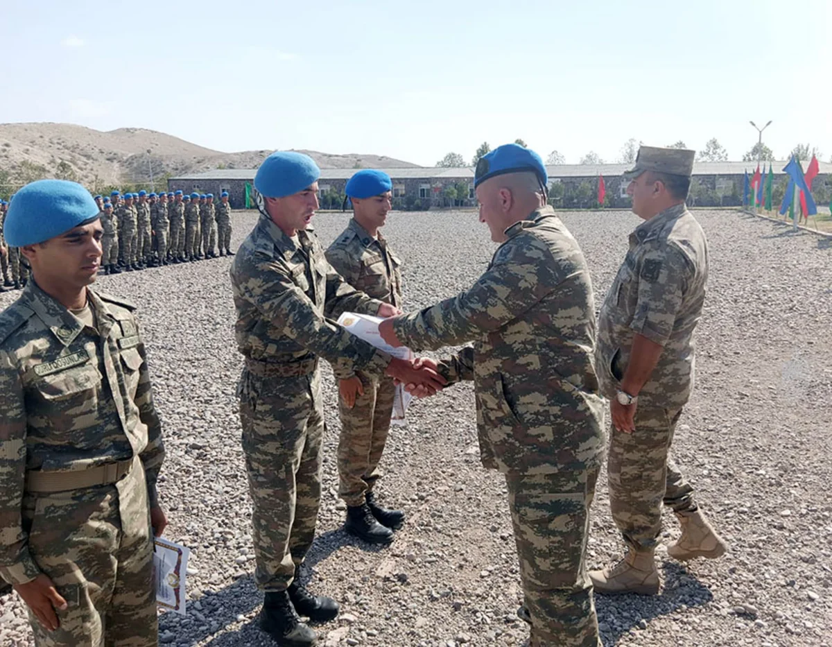 Birinci zabit komando başlanğıc kursunun buraxılış mərasimi keçirilib