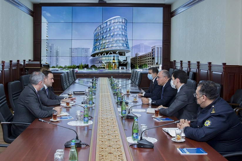 Chairman of Azerbaijan's State Customs Committee meets BP official