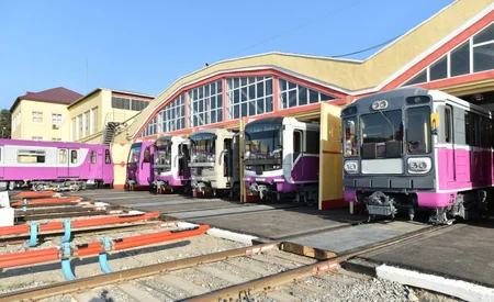 Prezident İlham Əliyev paytaxta gətirilən yeni metro qatarlarında yaradılan şəraitlə tanış olub